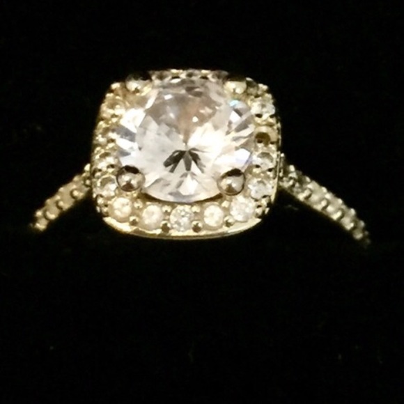 14CT Gold Halo 1.45CT Diamond Engagement Ring - Picture 6 of 8